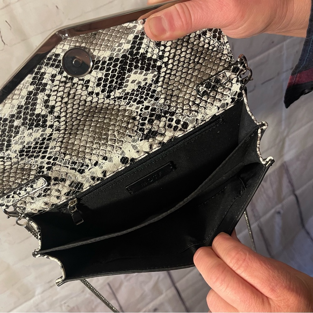 3/$15 MOTF Premium Snakeskin Over the Shoulder Clutch - Picture 5 of 8